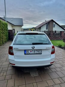 Skoda Octavia 2.0TDI DSG - 5