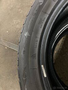 Celoročné pneu 2KS 245/55R19 viem aj prezuť - 5