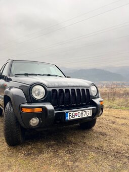 Jeep cherokee kJ - 5