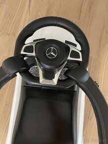 Odrážadlo auto mercedes_ Šlapacie autíčko - 5