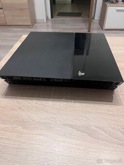 Playstation 4 + ovládač - 5