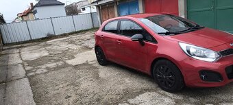 Kia rio - 5