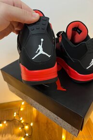 Jordan 4 Retro Red Thunder - 5