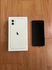 Predám iPhone 11 128GB - 5