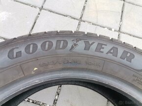 235/55 R18 zimné pneumatiky GOODYAER - 5