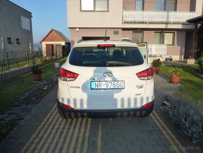 Hyundai ix35 2.0 CRDi VGT Premium 4x4 A/T - 5