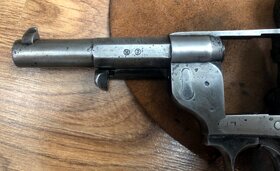 Historicky revolver   Chamelot-Delvigne  1873 - 5