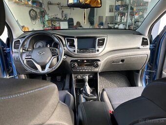 Hyundai Tucson 2.0 CRDi 4x4 PREMIUM - 5