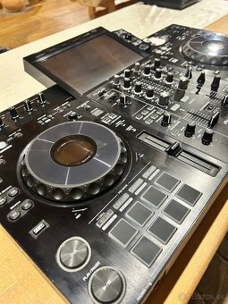 Pioneer XDJ-RX3 - 5