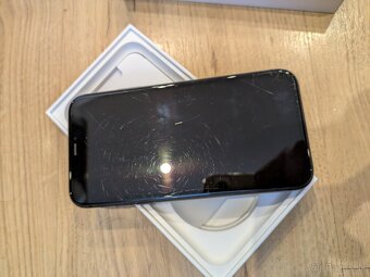 Apple iPhone 11 64gb, čierny - 5