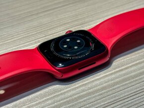 Apple Watch 7 - (PRODUCT)RED - 5