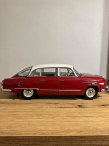 Tatra 603 1:8 Deagostini - 5