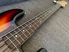 Predám japonský Fender Precision bass - 5