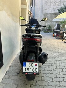 Aprilia SR GT 125 - 5