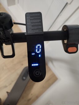 XIAOMI MI SCOOTER ESSENTIAL ČIERNA E-KOLOBEŽKA - 5