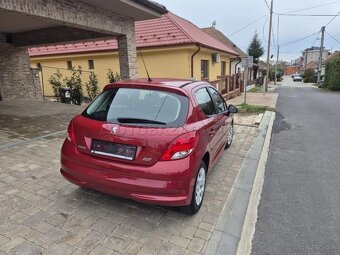 Peugeot 207 1.4 benzín - 5