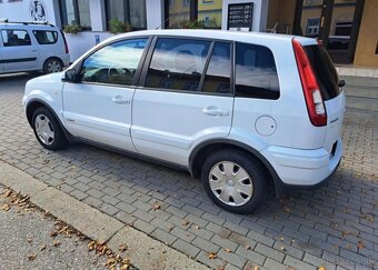 Ford Fusion 1,4 16V benzín manuál 59 kw - 5