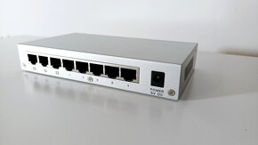 NA PREDAJ Switch Zyxel 8-ports - 5