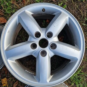 HYUNDAI SANTA FE orig. Alu Sada - 5x114,3 - R17 - 5