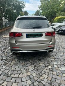 Predám  Mercedes  GLC 300 e  4Matic - 5