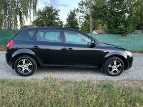 Kia Cee´d 1.4 ( benzín ) Nová STK 139 000 km Kúpené v SR - 5