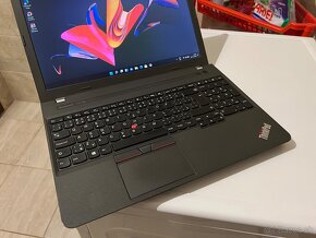 15.6"/Lenovo Notebook/i3-5005/8GB RAM/256GB SSD/1x Grafika - 5