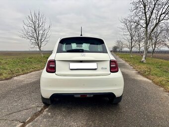 TOP Elektromobil Fiat 500e Icon 42 kWh nový model 2021 DPH - 5