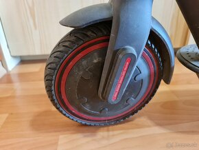 elektrická kolobežka Xiaomi scooter pro - 5