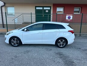 Hyundai i30 CW 1.6 CRDi - 5