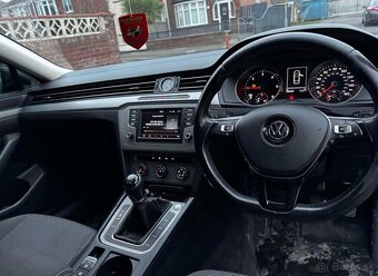 VOLKSWAGEN PASSAT B8 1.6 TDI 2015 Rok rezervovane - 5