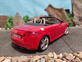 prodám model 1:18 audi TT 2014 minichamps - 5