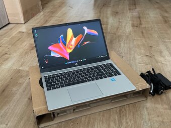 15.6"/HP Notebook/4GB RAM DDR5/128GB NVMe SSD/Intel HD 2GB. - 5