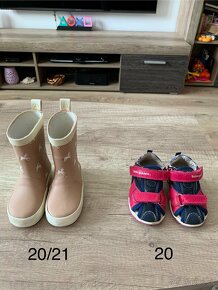 Detské dievčenské topánky a papučky - 5