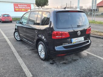 Volkswagen Touran 2,0TDI 7miest 103KW - 5