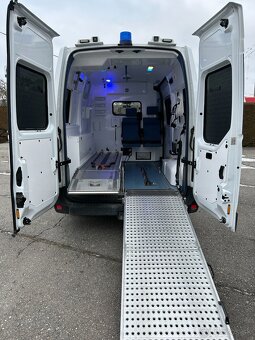 Renault Master 2.3 DCI Ambulancia - 5