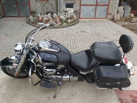 Suzuki Boulevard 1800 - 5