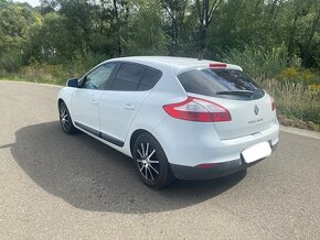 Renault Megane 2011, 1.6 - 5