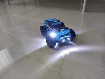 rc auto na diaľkové ovládanie - 5