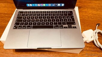 Apple Macbook Air M2 len 58 cyklov batérie - 5