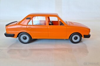 KDN škoda 120L (1:20) oranžová - 5