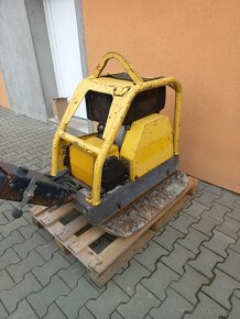 Vibrační deska Husqvarna, Atlas Copco, Dynapac LG500. - 5