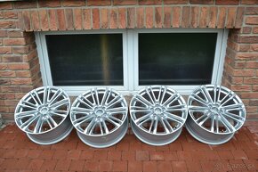 5x112 R19 Hlinikove disky Original Audi A5 A4 B9 - 5