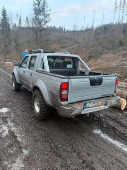 Nissan navara d22 - 5