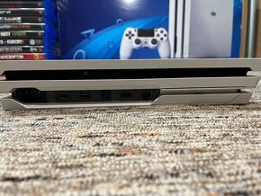 Playstation 4 Pro biele 1TB 1 ovládač + Playstation 4 VR - 5