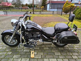 Suzuki C 1500 Intruder - 5