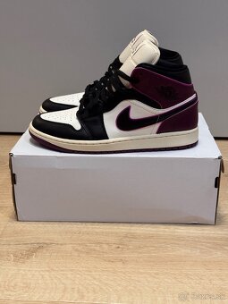 Air Jordan 1 mid se / sail black 43 - 5