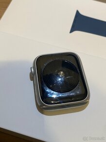 Hodinky Apple Watch SE 2 - 5