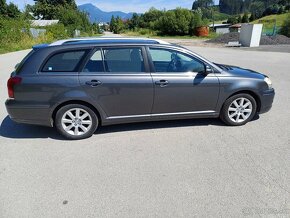 TOYOTA AVENSIS 2.2D4D - 5