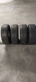 215/60 R16 Goodyear - 5