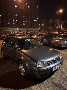 Golf 4   1.4 benzín - 5